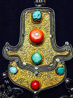 6c66"Tibetan pendant box, 19th    .jpg