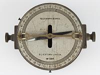 1431c1900-telegraph-works-gavanometer-compass-01.jpg